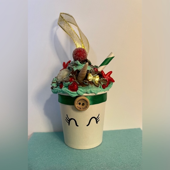 Narwhal drink ornament - Picture 1 of 4